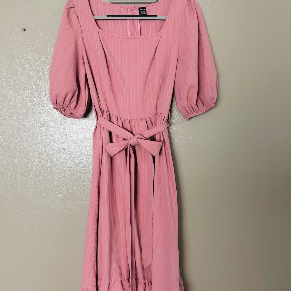 Elegant Pink Women's Midi Dress